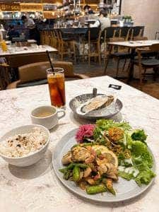 8TH SEA OYSTER Bar 渋谷ヒカリエ店