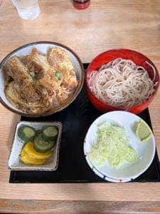 巴屋そば店