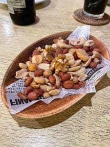 Cafe Dining Bar SHIPS