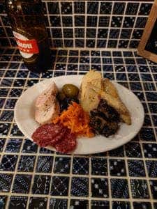 欧州酒場 バル エスコンディーテ