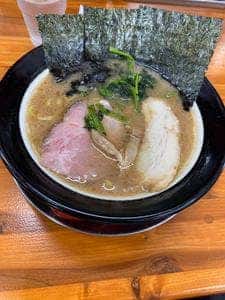 豚骨醤油ラーメン 最高家