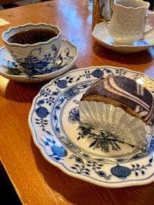 炭火焙煎珈琲. 凛 本店