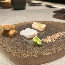 鮨 無何有