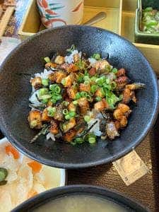 華屋与兵衛 港南台店