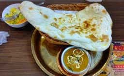 エベレストフード 姫原店