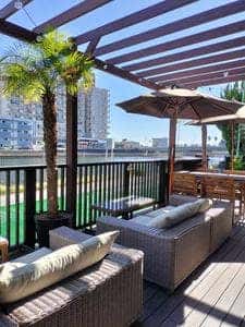 ANCHOR surftown deli