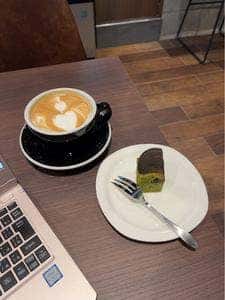 Tokyo Cafe＆Bar HIVE