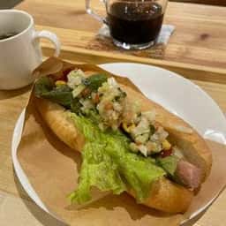 エシカルCafe としょかんのとなり