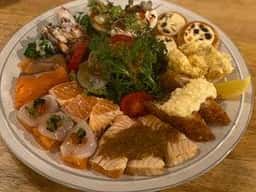 サーモンバル パーシャ