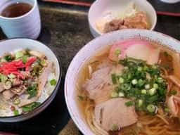 名代中華そば 山金 新見店