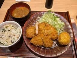 とんかつかつひろ 中小田井店