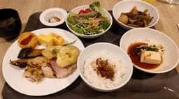 フライヤーズテーブル