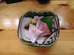 骨付鳥と鮮魚 シロクマ食堂