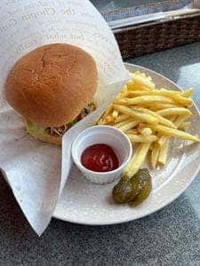 パーラー白糸の滝