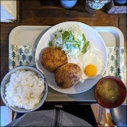 定食と居酒屋 マルマス食堂