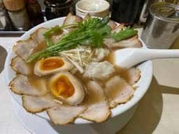 長浜ラーメン丸羅とんこつラーメン