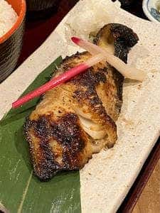 炭火焼専門食処 白銀屋 溜池分店
