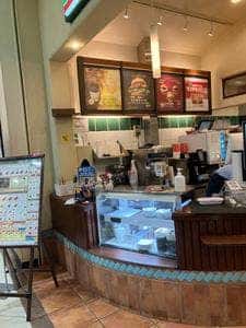 モスバーガー サンリブシティ小倉店
