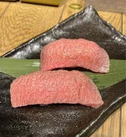 焼肉酒場 にくまる 春吉店