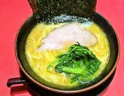 横浜ラーメン 新横家