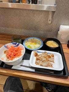 松屋 守口市駅前店