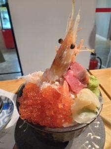 シハチ鮮魚店 狸COMICHI店