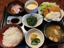 四季菜割烹 伝
