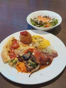 CHEF'S TRY TABLE