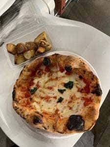 SOLO PIZZA Napoletana 東京国立競技場店