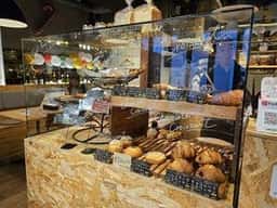 パンが主役のお店 Bread & Me