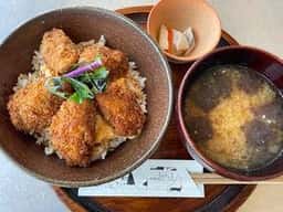 港の中のキッサテン