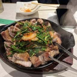 韓国家庭料理&居酒屋 うわさのへそんちゃん 新大久保店