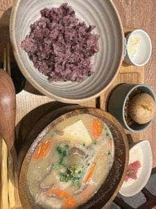 ごはんすすむ 横浜ポルタ店