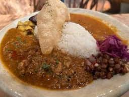 Nui. HOSTEL & BAR LOUNGE