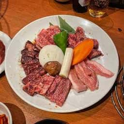 牛繁 武蔵小金井店