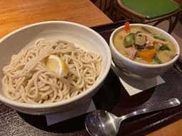 アジアンダイニング Hakase Thai