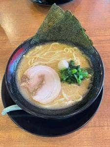 横浜家系ラーメン春吉家 志免店