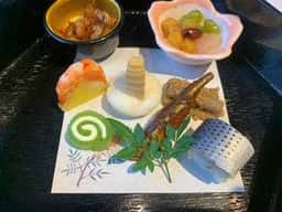 愉楽 日本料理 かぐらざか 川西多田本店