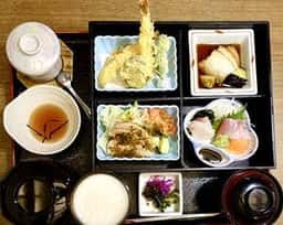 レストラン琥珀