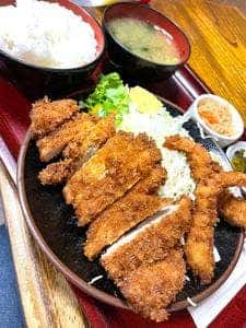 とんかつ よしの