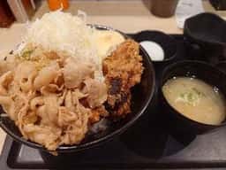 伝説のすた丼屋 リンクス梅田店