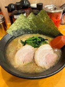 ラーメン 明家 杉田店