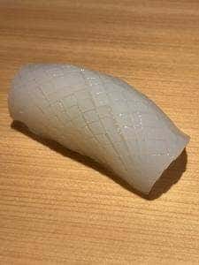 鮨 草平