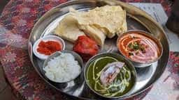 シャクティ 西登美ケ丘店