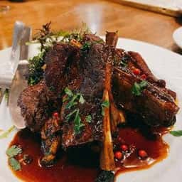 銀座でワイン。