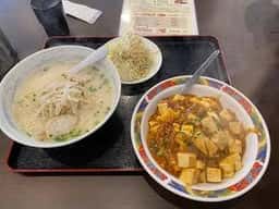 台湾料理 月佳閣