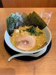横浜家系ラーメン 町田商店 成瀬店