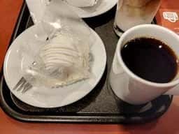 カフェ・ベローチェ 池袋東口店