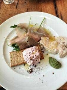 馬肉とワイン インコントロ