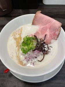 淡麗豚骨 TSUCHINOTOMI